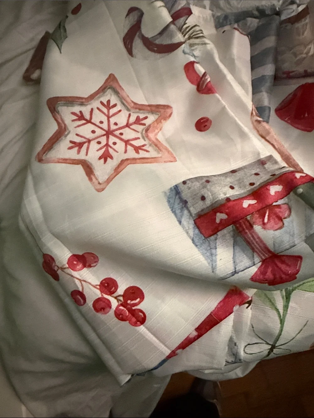 Holiday Red and White Decorative shower curtain - Festive Snowflake Pattern